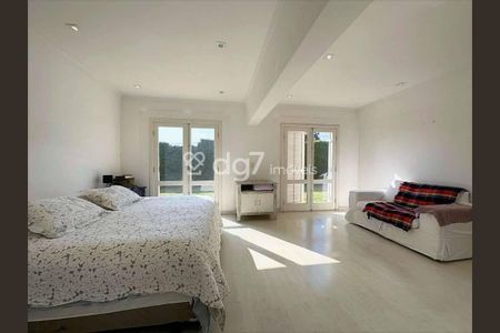 4_photo/94cfaa94b5.0a261471b60c67a3-ATLAS-276edb00-71e0-43cd-971c-2623955b06e2.jpg de casa à venda com 3 quartos, 308m² em Jardim Passargada I, Cotia