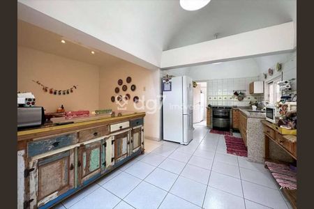 7_photo/94cfaa94b5.0a261471b60c67a3-ATLAS-3934332f-2ac4-4d00-b4bc-b5aada450cf5.jpg de casa à venda com 3 quartos, 308m² em Jardim Passargada I, Cotia