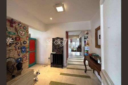 8_photo/94cfaa94b5.0a261471b60c67a3-ATLAS-3c277d29-d7dc-4f27-9205-3208317f9957.jpg de casa à venda com 3 quartos, 308m² em Jardim Passargada I, Cotia