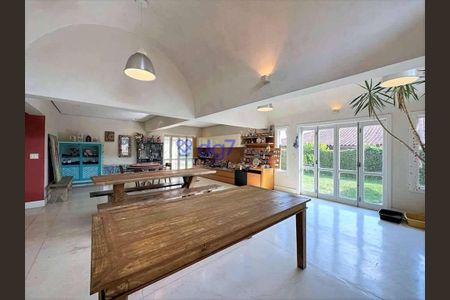 10_photo/94cfaa94b5.0a261471b60c67a3-ATLAS-7d06e98c-1e5a-47b0-9c83-14f87d4ea55b.jpg de casa à venda com 3 quartos, 308m² em Jardim Passargada I, Cotia