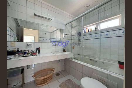 32_photo/94cfaa94b5.0a261471b60c67a3-ATLAS-e5d529f1-13f8-480e-8bbe-fd1fffe5171a.jpg de casa à venda com 3 quartos, 308m² em Jardim Passargada I, Cotia