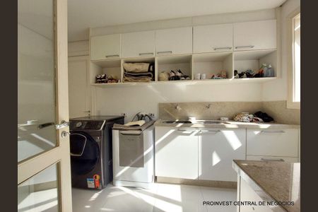 20_photo/94cfaa94b5.69530a6104d48ca1-ATLAS-6a6d1178-173f-407c-af75-bfbf3d59a5d7.jpg de casa de condomínio à venda com 5 quartos, 642m² em Jardim Passargada I, Cotia