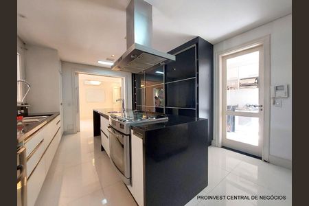 17_photo/94cfaa94b5.69530a6104d48ca1-ATLAS-8ec4149e-164b-40b6-a8f2-b101b09cff85.jpg de casa de condomínio à venda com 5 quartos, 642m² em Jardim Passargada I, Cotia