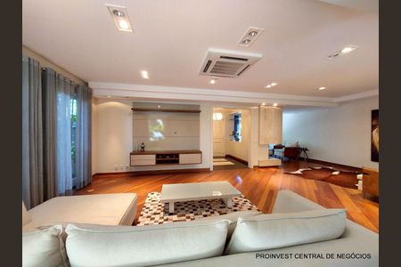 9_photo/94cfaa94b5.69530a6104d48ca1-ATLAS-df6b8a38-e617-4cf3-9dd0-ac85f94adc1d.jpg de casa de condomínio à venda com 5 quartos, 642m² em Jardim Passargada I, Cotia