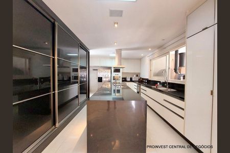 15_photo/94cfaa94b5.69530a6104d48ca1-ATLAS-ff1479c9-8a96-4a21-8d8f-898c2dbe9b60.jpg de casa de condomínio à venda com 5 quartos, 642m² em Jardim Passargada I, Cotia