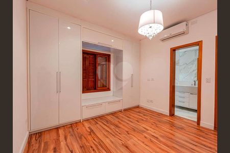 3_photo/94cfaa94b5.f861ecc718bdcbd7-ATLAS-105089e5-b3c8-4534-b6f9-73fc63ecb4ca.jpg de casa à venda com 4 quartos, 308m² em Jardim Passargada I, Cotia