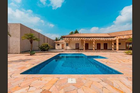 11_photo/94cfaa94b5.f861ecc718bdcbd7-ATLAS-763e2cdf-fcdb-49b2-ade9-5105debbaad9.jpg de casa à venda com 4 quartos, 308m² em Jardim Passargada I, Cotia