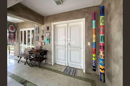 11_photo/94cfaa94b7.ceff8192393c33de-ATLAS-629e7c29-253d-4bf8-b7be-2f0147a9af8b.jpg de casa à venda com 3 quartos, 309m² em Jardim Passargada I, Cotia