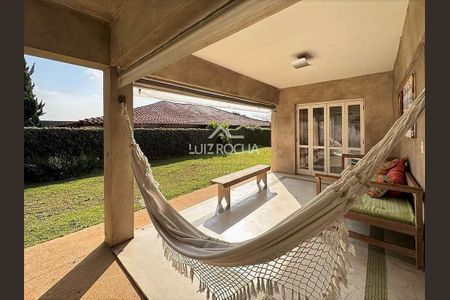 22_photo/94cfaa94b7.ceff8192393c33de-ATLAS-778e2a45-7a21-4559-843f-34d8bffab79d.jpg de casa à venda com 3 quartos, 309m² em Jardim Passargada I, Cotia