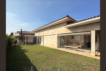 21_photo/94cfaa94b7.ceff8192393c33de-ATLAS-c8b883ab-b091-4d6a-b3e9-0d1eaf12f819.jpg de casa à venda com 3 quartos, 309m² em Jardim Passargada I, Cotia