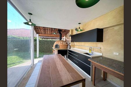 24_photo/94cfaa94b7.ceff8192393c33de-ATLAS-e19573e0-75b1-45c6-a267-155136e3921b.jpg de casa à venda com 3 quartos, 309m² em Jardim Passargada I, Cotia