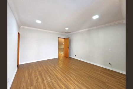 3_photo/94cfaa94eb.7a69ff73eb43ff8d-ATLAS-51e690d5-e047-4f11-9d8e-436f4be843a9.jpg de casa de condomínio à venda com 5 quartos, 623m² em Cemucam, Cotia