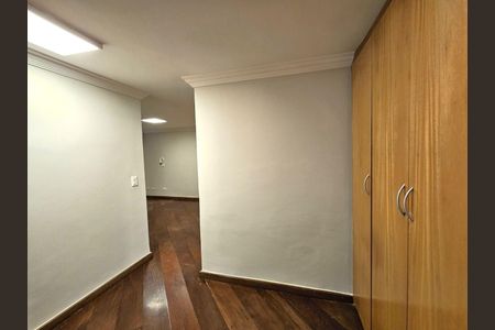 9_photo/94cfaa94eb.7a69ff73eb43ff8d-ATLAS-a5397622-8da6-412c-a2c8-bb6413118fd7.jpg de casa de condomínio à venda com 5 quartos, 623m² em Cemucam, Cotia