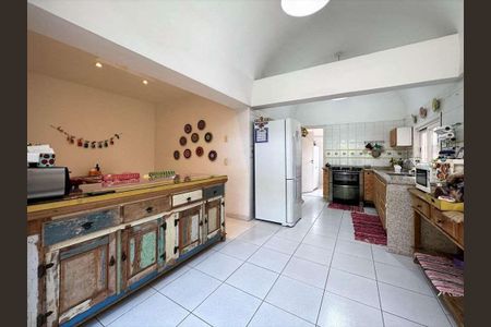 8_photo/94cfaa950f.ceff8192393c33de-ATLAS-4112b92f-258d-43ba-90a8-db4f045647e8.jpg de casa à venda com 3 quartos, 308m² em Jardim Passargada I, Cotia