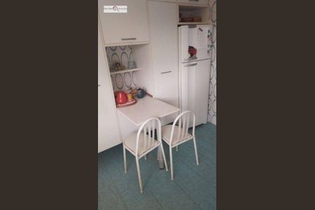 4_photo/94cfaa958b.622f9a411f3bc432-ATLAS-5ec0b682-dbfd-4e90-a7d1-2e4f6d8b74c0.jpg de casa à venda com 4 quartos, 300m² em Vila Santo Antônio, Cotia