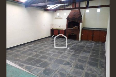 3_photo/94cfaa9593.4c33b706e3a3da33-ATLAS-c8e2c217-3b5c-41b9-8cdb-c6da80ac23b1.jpg de casa à venda com 4 quartos, 310m² em Parque Sao George, Cotia