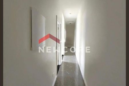 8_photo/94cfaa95e5.93b8fa184532727f-ATLAS-166d16ff-16d0-4d1c-94e1-c2c3b8cdfbe8.jpg de casa à venda com 4 quartos, 200m² em Vila Santo Antônio, Cotia