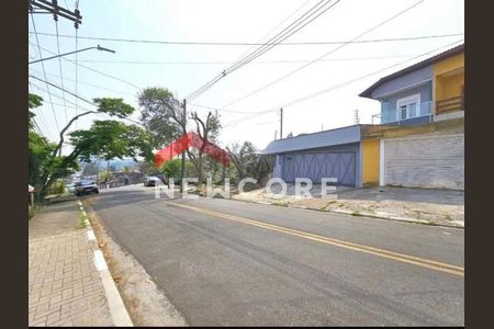 2_photo/94cfaa95e5.93b8fa184532727f-ATLAS-e895ee39-b541-42f2-82c0-d6713eabf43f.jpg de casa à venda com 4 quartos, 200m² em Vila Santo Antônio, Cotia