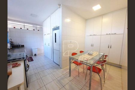 11_photo/94cfaa95e7.9eecf551d6c01c31-ATLAS-28c486ad-01f9-4181-a867-0e5a4e8604a6.jpg de casa à venda com 3 quartos, 290m² em Vila Santo Antonio de Carapicuiba, Cotia