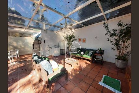 11_photo/94cfaa95e7.9eecf551d6c01c31-ATLAS-413685ba-4bff-4c26-b98d-3f43d7ee3356.jpg de casa à venda com 3 quartos, 290m² em Vila Santo Antonio de Carapicuiba, Cotia