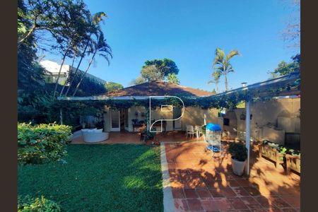 43_photo/94cfaa95e7.9eecf551d6c01c31-ATLAS-5c8f36bb-da2e-476c-81aa-0aa8b12c83e4.jpg de casa à venda com 3 quartos, 290m² em Vila Santo Antonio de Carapicuiba, Cotia