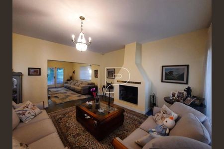 6_photo/94cfaa95e7.9eecf551d6c01c31-ATLAS-69ebba66-304a-466f-92a7-cee8765fa63c.jpg de casa à venda com 3 quartos, 290m² em Vila Santo Antonio de Carapicuiba, Cotia