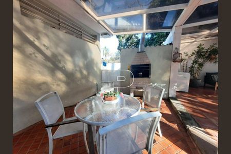 32_photo/94cfaa95e7.9eecf551d6c01c31-ATLAS-a334cc1d-50bf-442b-a7ad-232a13368a19.jpg de casa à venda com 3 quartos, 290m² em Vila Santo Antonio de Carapicuiba, Cotia