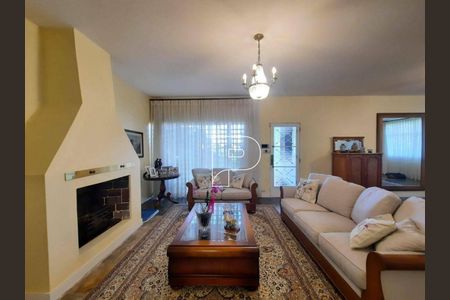 8_photo/94cfaa95e7.9eecf551d6c01c31-ATLAS-a3825a7d-3426-40d6-a770-719200ccd1aa.jpg de casa à venda com 3 quartos, 290m² em Vila Santo Antonio de Carapicuiba, Cotia