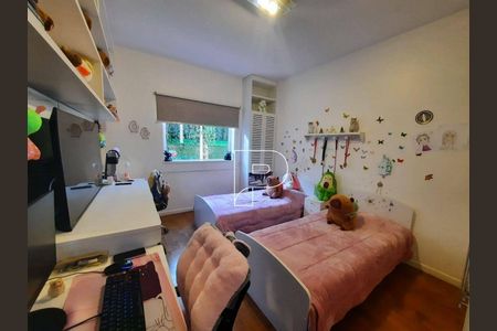 20_photo/94cfaa95e7.9eecf551d6c01c31-ATLAS-a8574999-c22a-400c-93a6-be5fc3734bcc.jpg de casa à venda com 3 quartos, 290m² em Vila Santo Antonio de Carapicuiba, Cotia