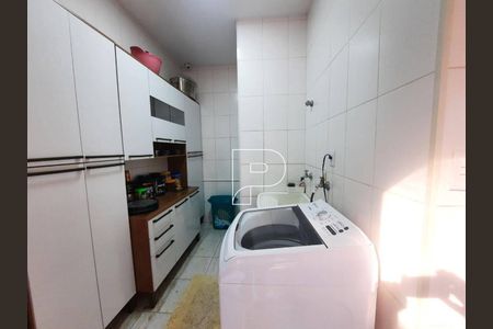 27_photo/94cfaa95e7.9eecf551d6c01c31-ATLAS-c05a04e3-9ea0-4a9e-b505-c47b2e7d1fc1.jpg de casa à venda com 3 quartos, 290m² em Vila Santo Antonio de Carapicuiba, Cotia