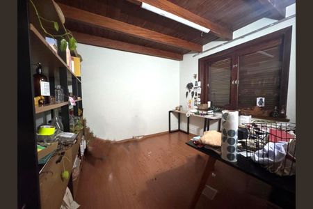 5_photo/94cfaa95e7.ceff8192393c33de-ATLAS-088d9050-e473-43b2-bca7-26b7b46025ee.jpg de casa à venda com 2 quartos, 200m² em Vila Santo Antonio de Carapicuiba, Cotia