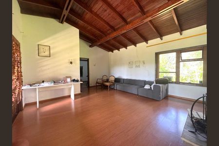 11_photo/94cfaa95e7.ceff8192393c33de-ATLAS-2d9f298b-4df2-49d8-8e8c-3d499c385d0b.jpg de casa à venda com 2 quartos, 200m² em Vila Santo Antonio de Carapicuiba, Cotia