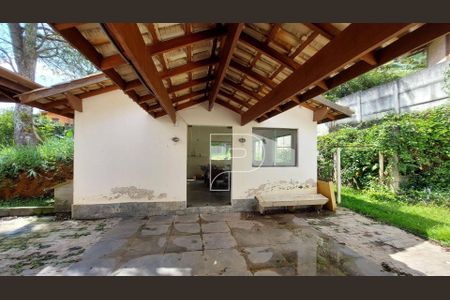 30_photo/94cfaa95eb.49d655132eb04021-ATLAS-9c5eeb25-7b73-4395-abc4-a052d527bf46.jpg de casa à venda com 4 quartos, 304m² em Parque Sao George, Cotia