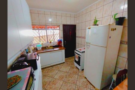 2_photo/94cfaa95ed.32a8019b0364636a-ATLAS-6a8d9ecd-e2a2-456d-827d-7af21756122d.jpg de casa à venda com 4 quartos, 156m² em Parque Sao George, Cotia