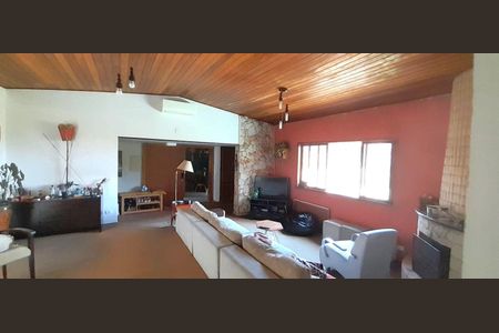 9_photo/94cfaa95f7.9c5959cca0926d06-ATLAS-17cda406-5ca0-4e3a-89cf-67e5d3353c9a.jpg de casa à venda com 5 quartos, 270m² em Vila Santo Antônio, Cotia