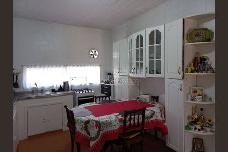 8_photo/94cfaa964f.aef4de6394ba8e6d-ATLAS-200b5a8c-240c-413b-98a5-1d42ca9e4da6.jpg de casa à venda com 4 quartos, 283m² em Vila Santo Antônio, Cotia