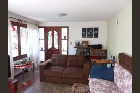4_photo/94cfaa964f.aef4de6394ba8e6d-ATLAS-b6b2a53d-f6ba-4c1f-b460-ea37a6e6d607.jpg de casa à venda com 4 quartos, 283m² em Vila Santo Antônio, Cotia