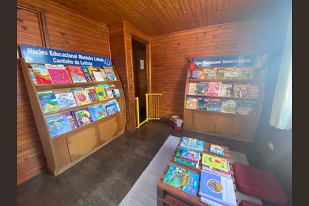 5_photo/94cfaa97f3.cd6ac7e963e68f71-ATLAS-e9c18e97-552d-4f72-aa41-8523c0758e9e.jpg de casa à venda com 4 quartos, 240m² em Vila Santo Antônio, Cotia