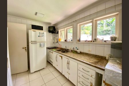 6_photo/94cfaa9879.1aa5b8f538f3adaf-ATLAS-3874f9ab-83f0-456d-b0cd-e305afab375f.jpg de casa à venda com 4 quartos, 433m² em Vila Santo Antonio de Carapicuiba, Cotia