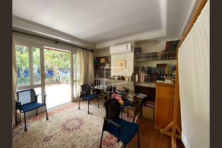 9_photo/94cfaa9879.1aa5b8f538f3adaf-ATLAS-d2bcdfe2-c7fd-4fa1-b81a-be75657aa873.jpg de casa à venda com 4 quartos, 433m² em Vila Santo Antonio de Carapicuiba, Cotia