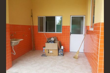 3_photo/94cfaa98b1.1ad5fb952b026013-ATLAS-a2b2e69a-193c-4e93-9931-ff8e36ef2240.jpg de casa para alugar com 2 quartos, 90m² em Vila Santo Antonio de Carapicuiba, Cotia