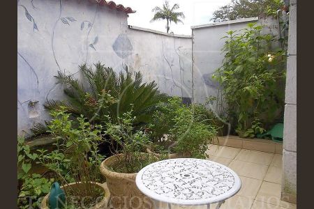 25_photo/94cfaa98cb.d881307b5135e420-ATLAS-a9e5541c-cdee-474a-9d90-9248a5477016.jpg de casa à venda com 4 quartos, 484m² em Vila Santo Antônio, Cotia