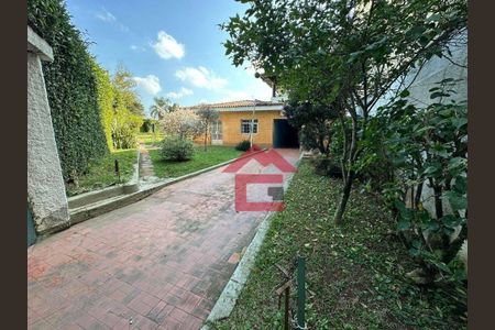 25_photo/94cfaa99e1.d1265443f33742d1-ATLAS-8716c49c-1f51-431b-b218-e5dd98752d29.jpg de casa à venda com 6 quartos, 334m² em Parque Sao George, Cotia