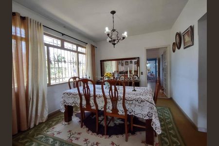 2_photo/94cfaa99e1.d1265443f33742d1-ATLAS-9be19830-d62b-4e45-9eae-7deb2077745c.jpg de casa à venda com 6 quartos, 338m² em Parque Sao George, Cotia