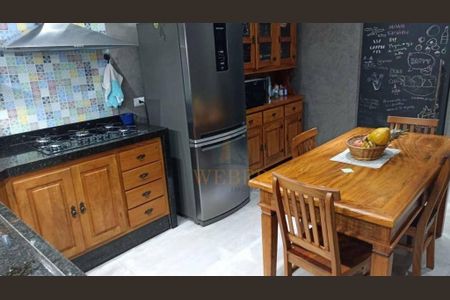 6_photo/94cfaa9a83.fe96b63aec789ef1-ATLAS-7e1b1f8a-b366-4fd9-a46f-8c051e45ab83.jpg de casa à venda com 3 quartos, 174m² em Vila Santo Antonio de Carapicuiba, Cotia