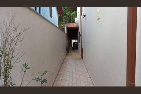 38_photo/94cfaa9a83.fe96b63aec789ef1-ATLAS-b36c5e4e-a819-434a-a8cb-9490557c9bf5.jpg de casa à venda com 3 quartos, 174m² em Vila Santo Antonio de Carapicuiba, Cotia