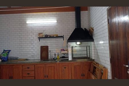 7_photo/94cfaa9a83.fe96b63aec789ef1-ATLAS-d74c472b-17ae-43f5-a6f1-09e9d79a7ad1.jpg de casa à venda com 3 quartos, 174m² em Vila Santo Antonio de Carapicuiba, Cotia