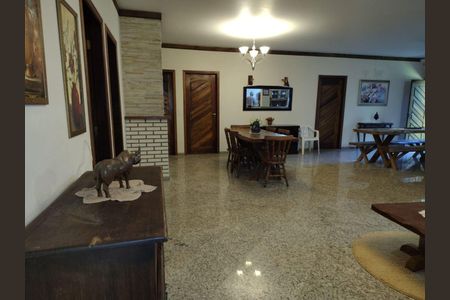 9_photo/94cfaa9a8b.ceff8192393c33de-ATLAS-62ca49b1-6d75-4486-aa16-91dbd83cefda.jpg de casa à venda com 4 quartos, 250m² em Vila Santo Antonio de Carapicuiba, Cotia