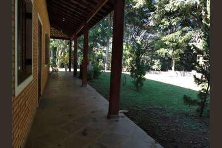 25_photo/94cfaa9a8b.ceff8192393c33de-ATLAS-cffb5e21-23e7-48d0-829a-43339e9e2bec.jpg de casa à venda com 4 quartos, 250m² em Vila Santo Antonio de Carapicuiba, Cotia