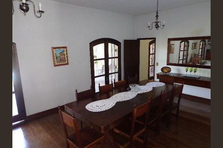 19_photo/94cfaa9b1f.db01357aa49deb94-ATLAS-02c4820d-cef2-42aa-8291-a0b644b34f89.jpg de casa à venda com 4 quartos, 380m² em Jardim Mediterraneo, Cotia